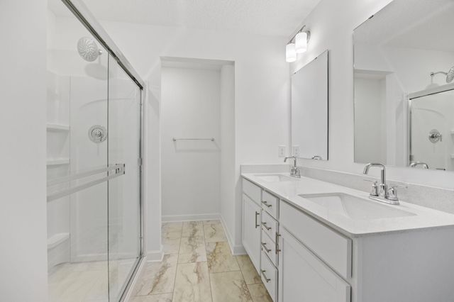 18350 Glancy Way, Lakeville, MN 55068