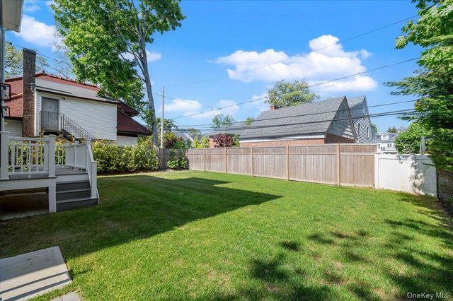 8 Sealy Drive, Lawrence, NY 11559
