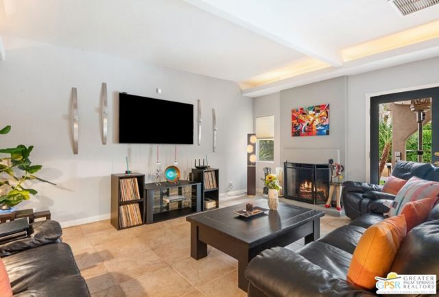 648 S Roxbury Drive, Palm Springs, CA 92264