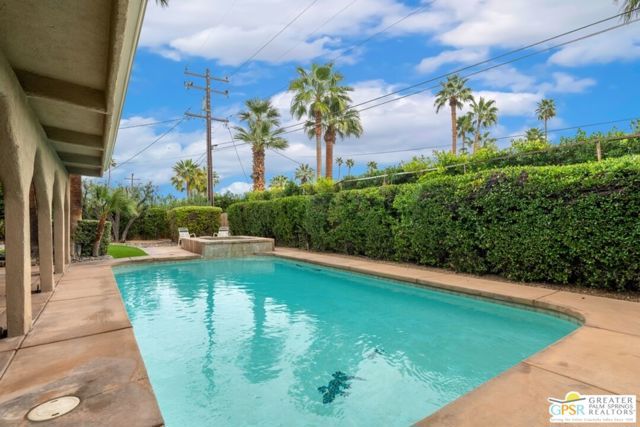 648 S Roxbury Drive, Palm Springs, CA 92264