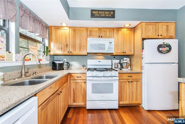 26 Concord H, West Milford, NJ 07480