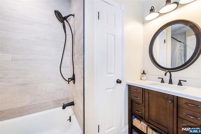 26 Concord H, West Milford, NJ 07480