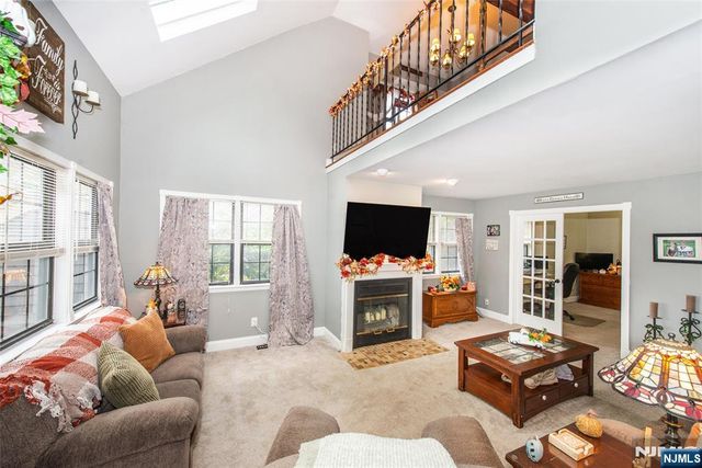 26 Concord H, West Milford, NJ 07480