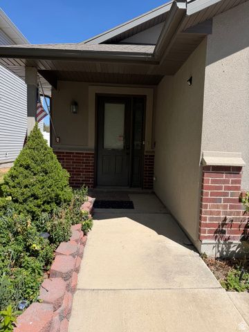 5928 W ROSEBERRY ST, West Jordan, UT 84081