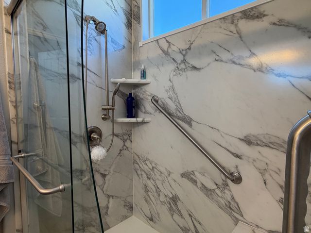 5928 W ROSEBERRY ST, West Jordan, UT 84081