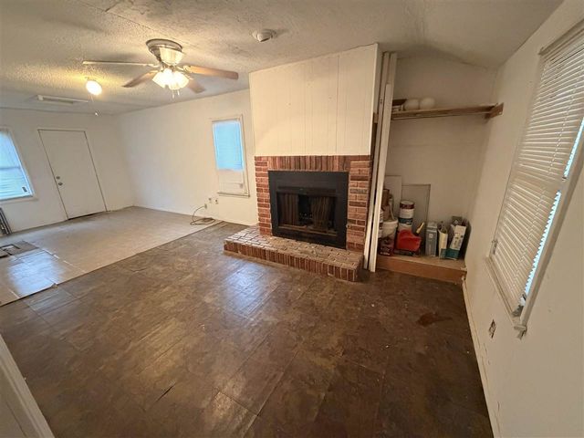 1204 NW Taft, Lawton, OK 73507