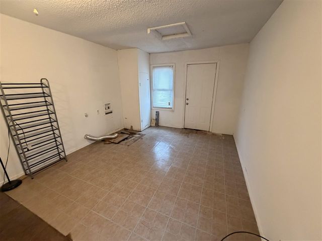 1204 NW Taft, Lawton, OK 73507