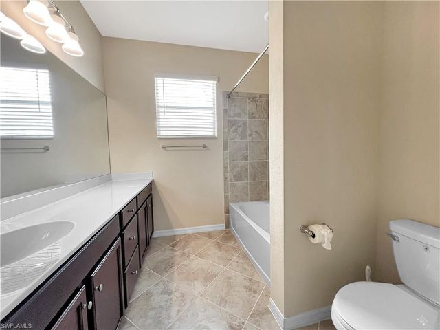 8895 Via Isola CT, Fort Myers, FL 33966