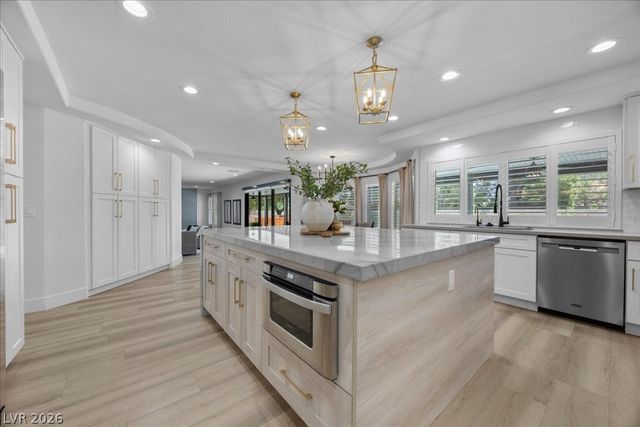 11120 Pentland Downs Street, Las Vegas, NV 89141