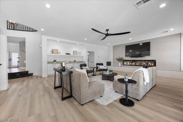 11120 Pentland Downs Street, Las Vegas, NV 89141