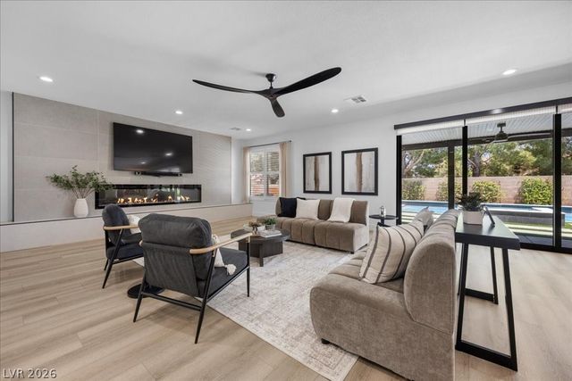 11120 Pentland Downs Street, Las Vegas, NV 89141