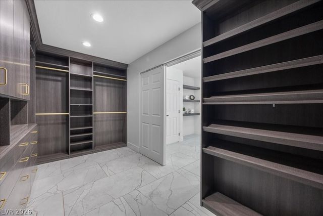 11120 Pentland Downs Street, Las Vegas, NV 89141