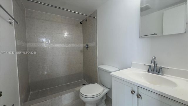 14611 N Kendall Dr 304L, Miami, FL 33186