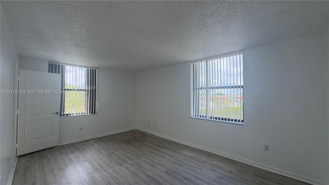 14611 N Kendall Dr 304L, Miami, FL 33186