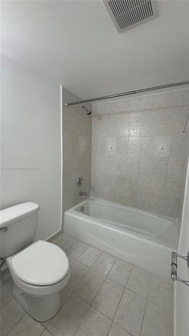 14611 N Kendall Dr 304L, Miami, FL 33186