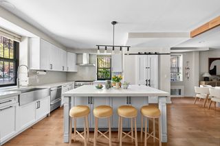 4523 Broadway Apt 1C, New York City, NY 10040