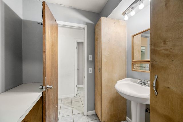 140 Friar Tuck Road, Shepherd, TX 77371