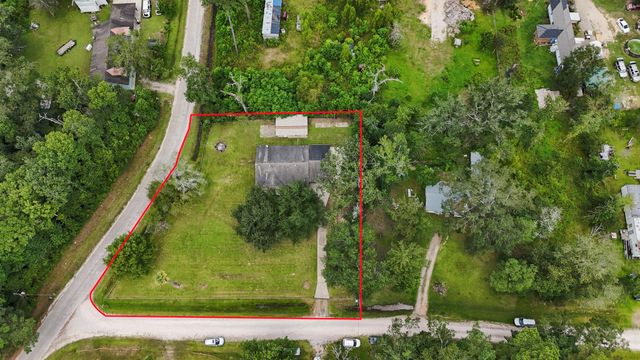 140 Friar Tuck Road, Shepherd, TX 77371