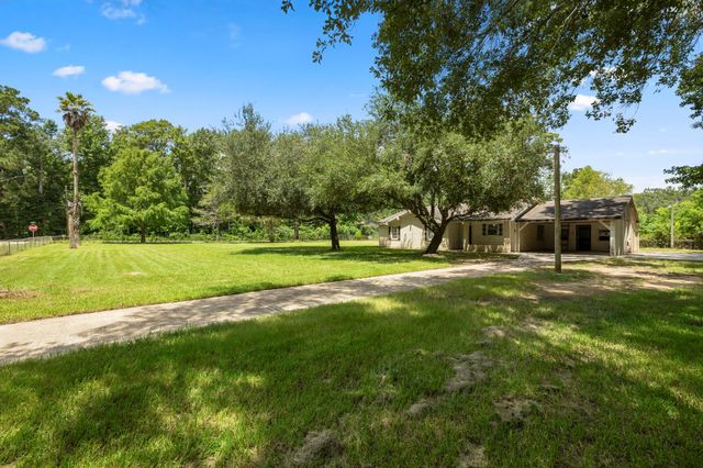 140 Friar Tuck Road, Shepherd, TX 77371