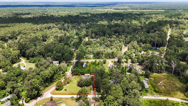 140 Friar Tuck Road, Shepherd, TX 77371