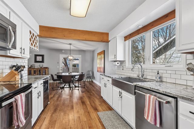 1212 64th Street, West Des Moines, IA 50266