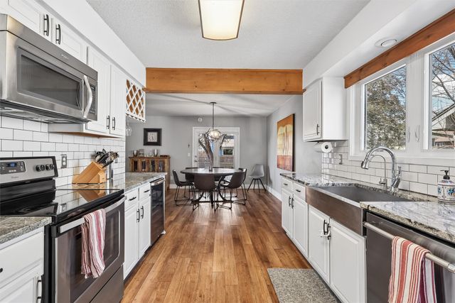 1212 64th Street, West Des Moines, IA 50266