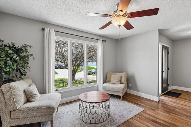 1212 64th Street, West Des Moines, IA 50266