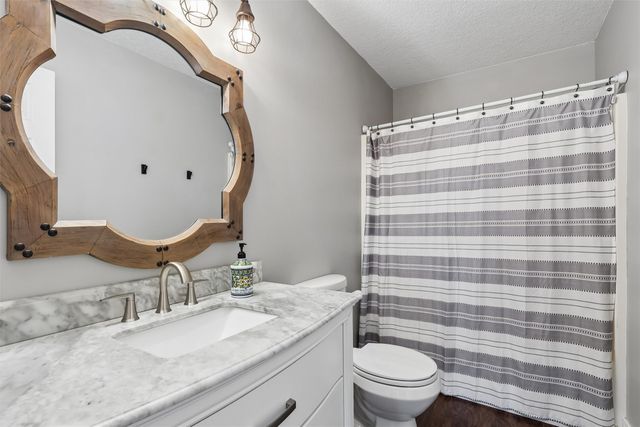 1212 64th Street, West Des Moines, IA 50266