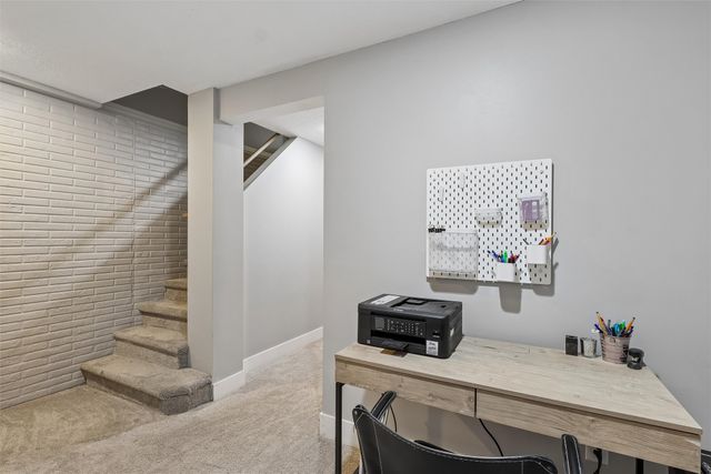 1212 64th Street, West Des Moines, IA 50266