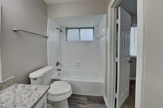 16306 Ash Point Lane, Sugar Land, TX 77498