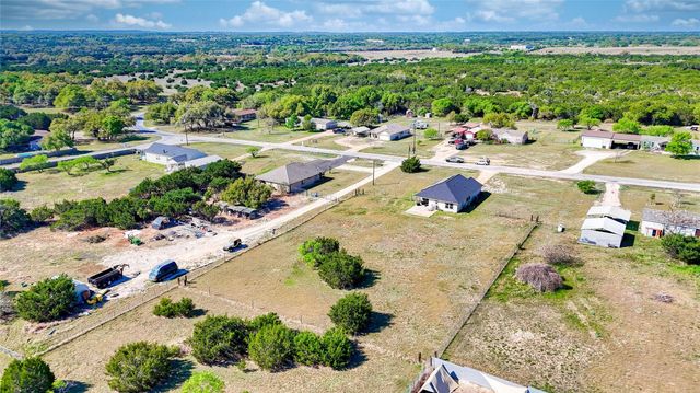 833 Thousand Oaks TRL, Liberty Hill, TX 78642