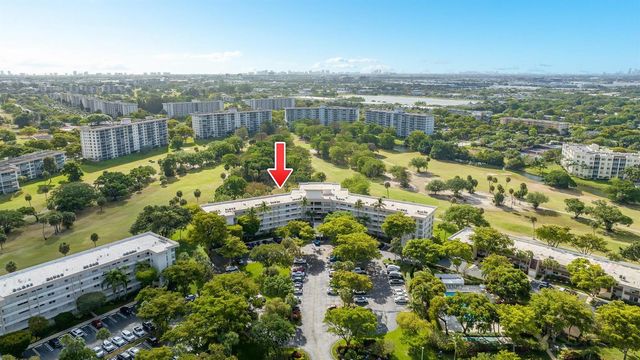 3800 Oaks Clubhouse Drive 110, Pompano Beach, FL 33069