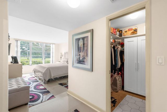 3800 Oaks Clubhouse Drive 110, Pompano Beach, FL 33069