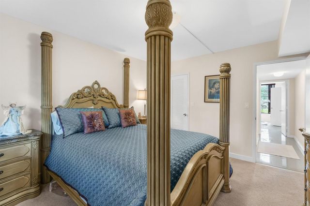 3800 Oaks Clubhouse Drive 110, Pompano Beach, FL 33069