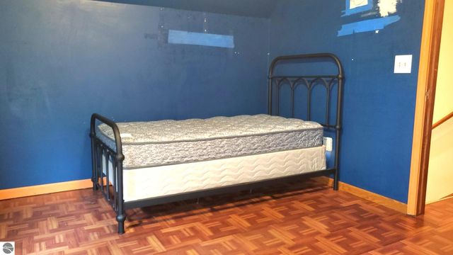2704 W Deerfield Road, Mt Pleasant, MI 48858