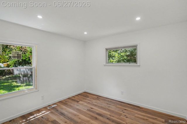 3217 W Cass Avenue, Flint, MI 48504