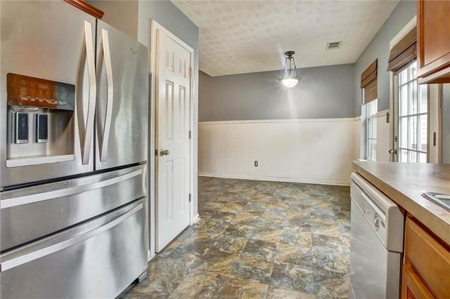 4258 Grant Forest Circle, Ellenwood, GA 30294
