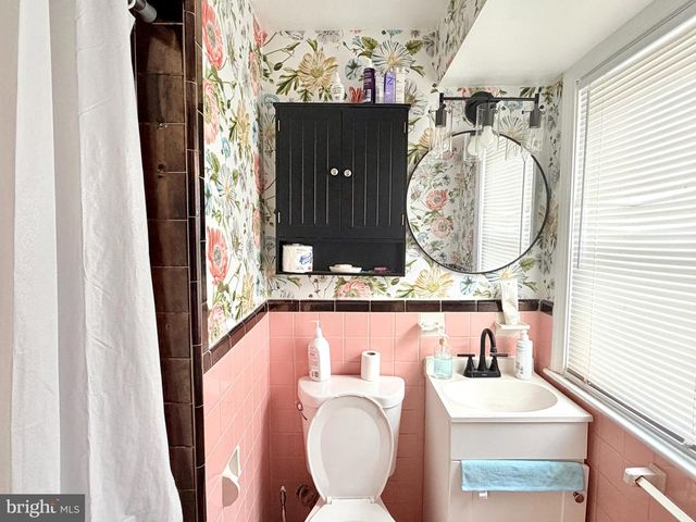 3033 VISTA ST, Philadelphia, PA 19152