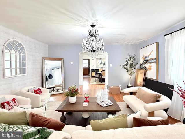 3033 VISTA ST, Philadelphia, PA 19152