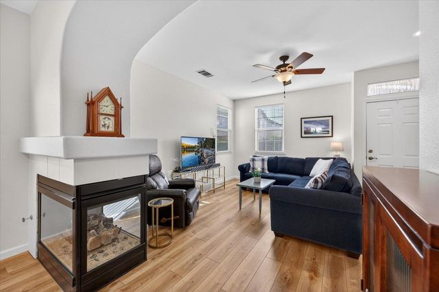 1618 N Dublin Lane, Clovis, CA 93619