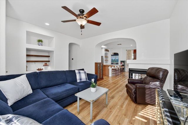 1618 N Dublin Lane, Clovis, CA 93619