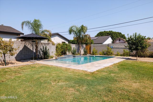4622 E VIRGINIA Avenue, Phoenix, AZ 85008