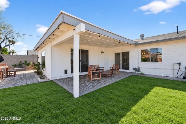 4622 E VIRGINIA Avenue, Phoenix, AZ 85008
