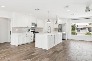 4622 E VIRGINIA Avenue, Phoenix, AZ 85008