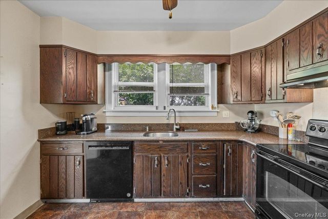 179 Serrano Avenue, Hawthorne, NY 10532