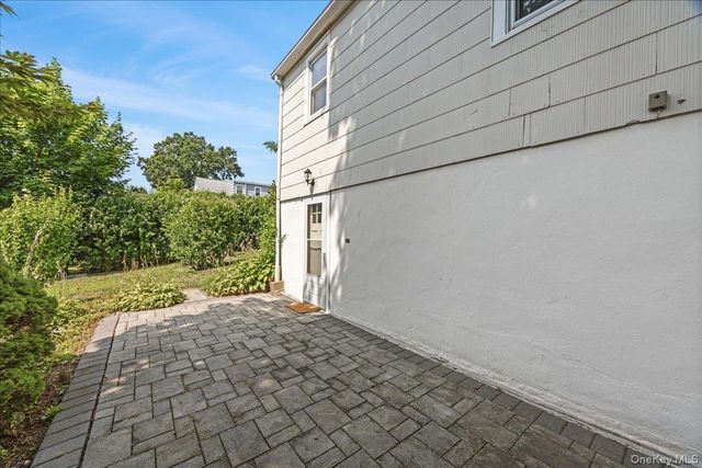 179 Serrano Avenue, Hawthorne, NY 10532
