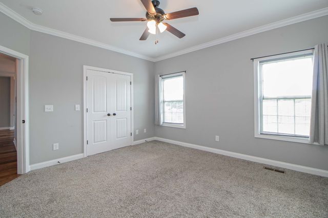 3300 Twelve Oaks Blvd, Clarksville, TN 37042