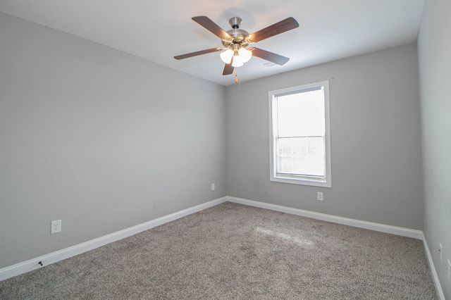 3300 Twelve Oaks Blvd, Clarksville, TN 37042
