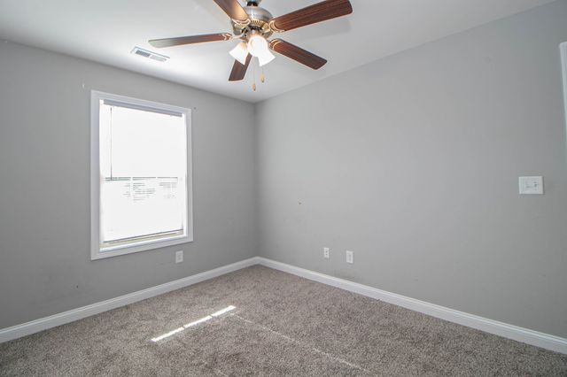 3300 Twelve Oaks Blvd, Clarksville, TN 37042