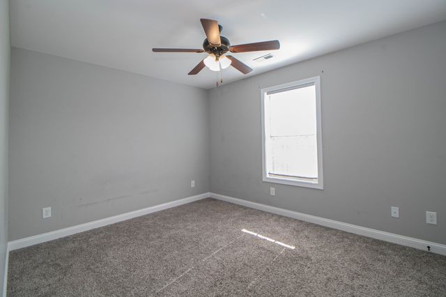3300 Twelve Oaks Blvd, Clarksville, TN 37042